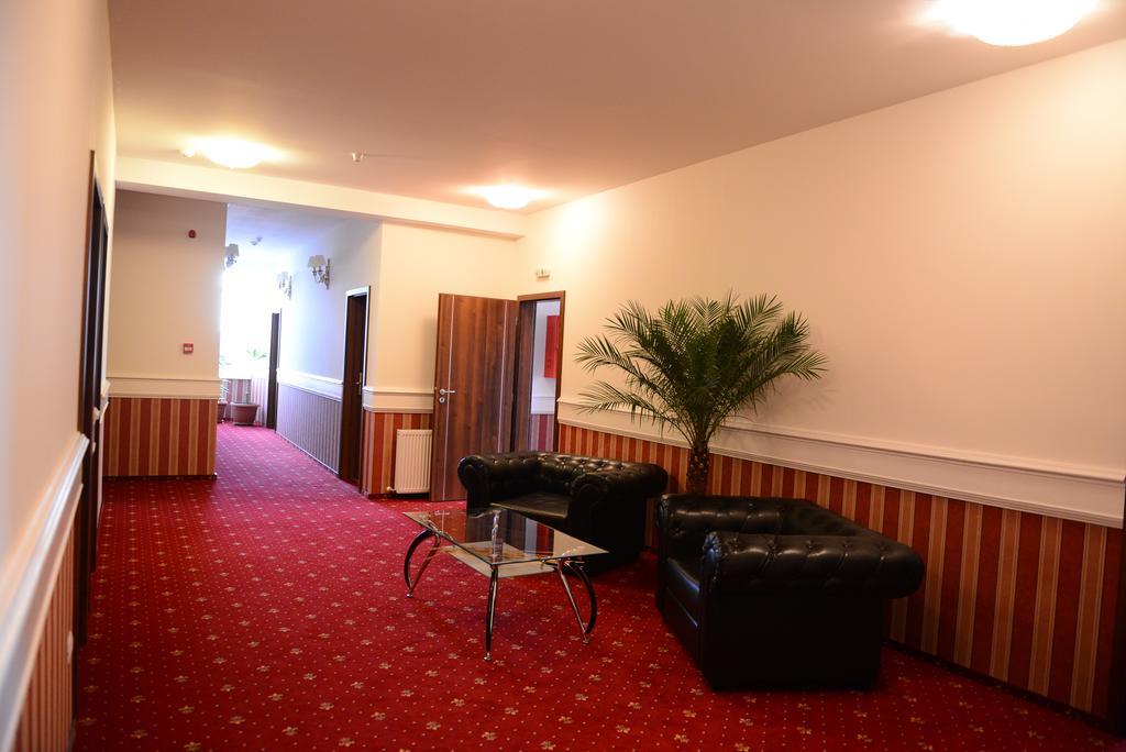 Hotel Europa Baia Mare Exterior photo