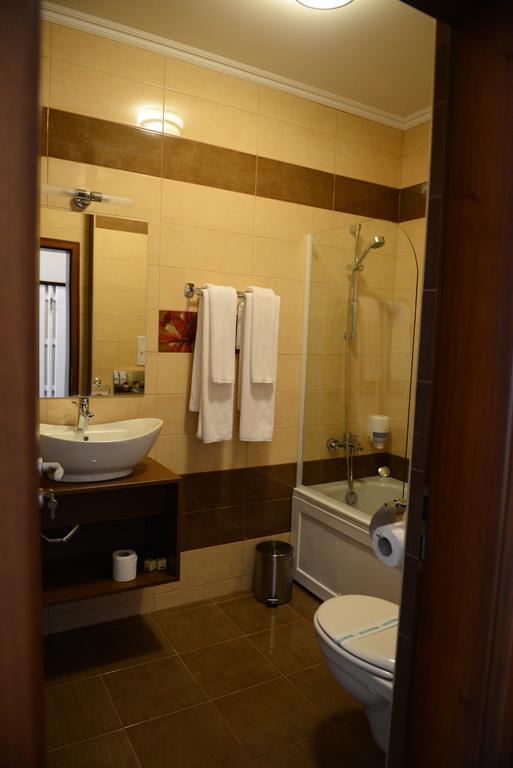 Hotel Europa Baia Mare Exterior photo